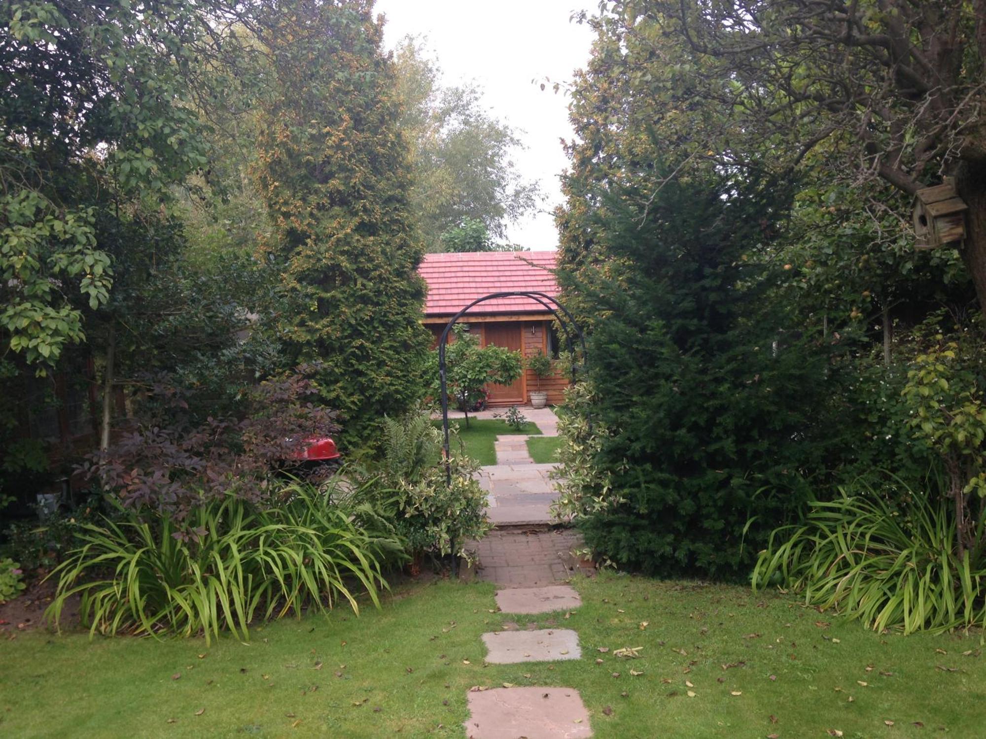 Manor Garden Lodge Wirral Exterior foto